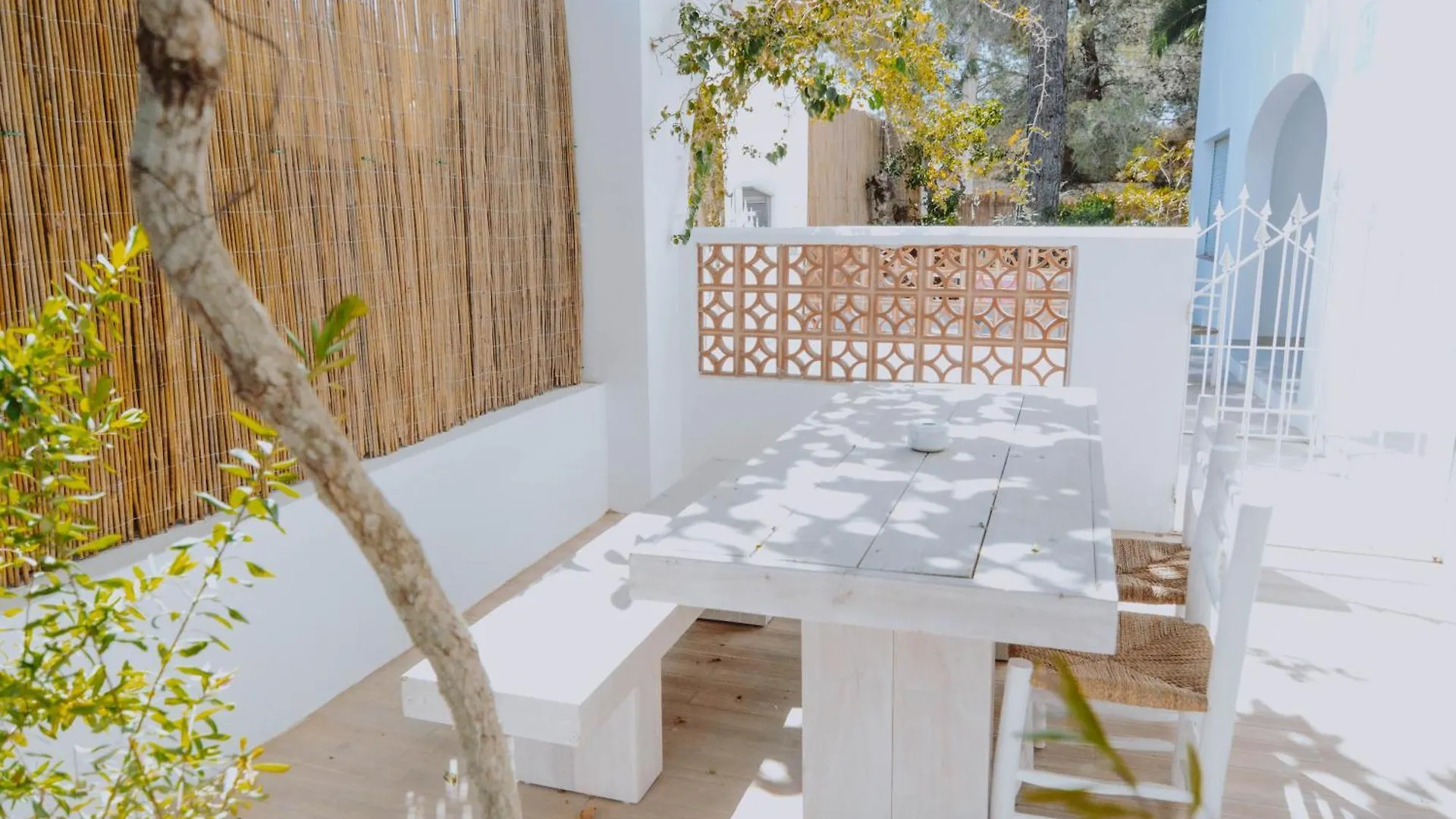 Secret Oasis Ibiza-Only Adults Aparthotel San Antonio   San Antonio (Ibiza)