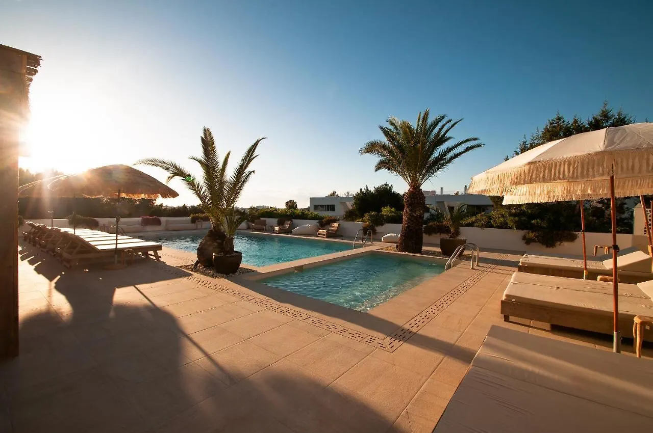 Secret Oasis Ibiza-Only Adults Aparthotel San Antonio  2*, San Antonio (Ibiza)