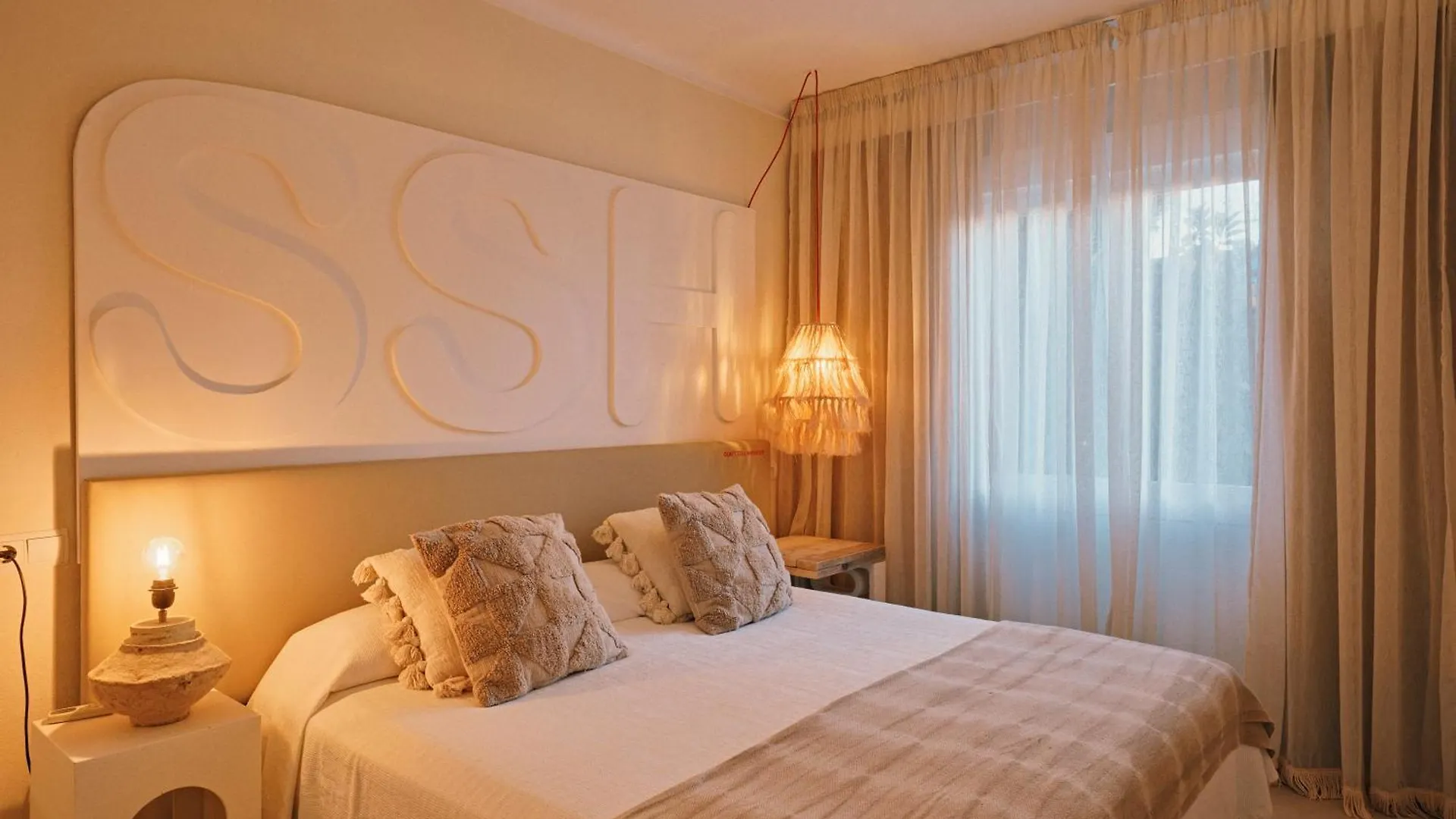 Secret Oasis Ibiza-Only Adults Aparthotel San Antonio